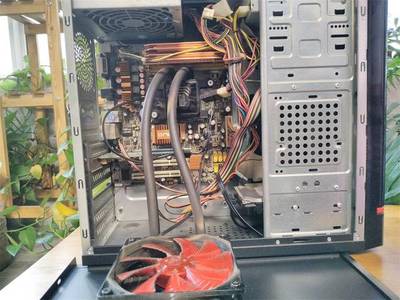 超頻三U-4D降龍CPU散熱器 多項散熱技術加持，高性能電腦安裝首選